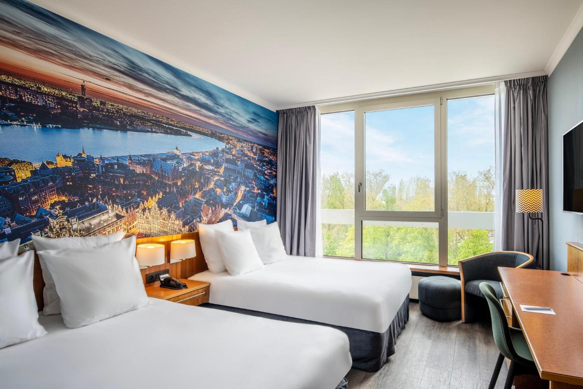 คราวน์ พลาซา อันท์เวอร์เพน Hotel แอนต์เวิร์ป ภายนอก รูปภาพ